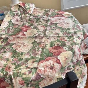Covington Floral Fabric 1 yard 54 in wide (from design start and end) gorgeous